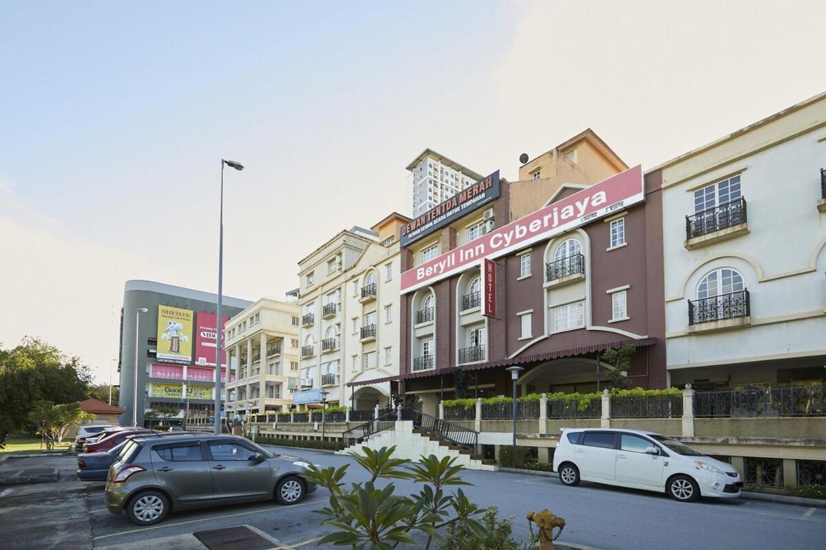 Beryll Inn Cyberjaya Hotel Exterior foto