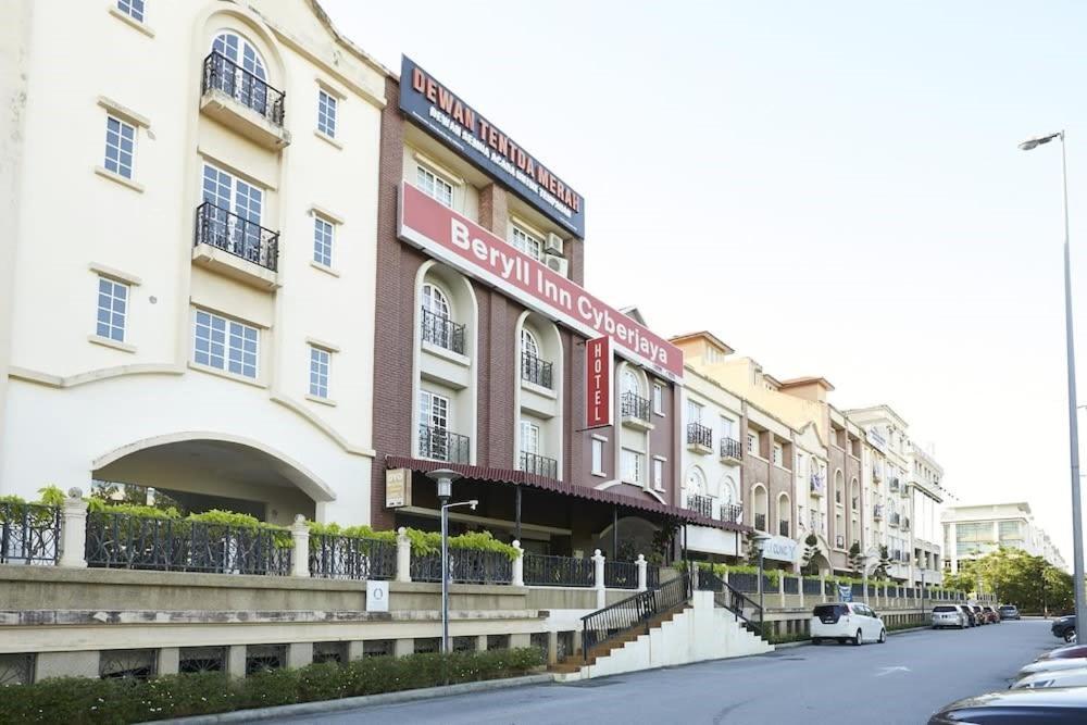 Beryll Inn Cyberjaya Hotel Exterior foto